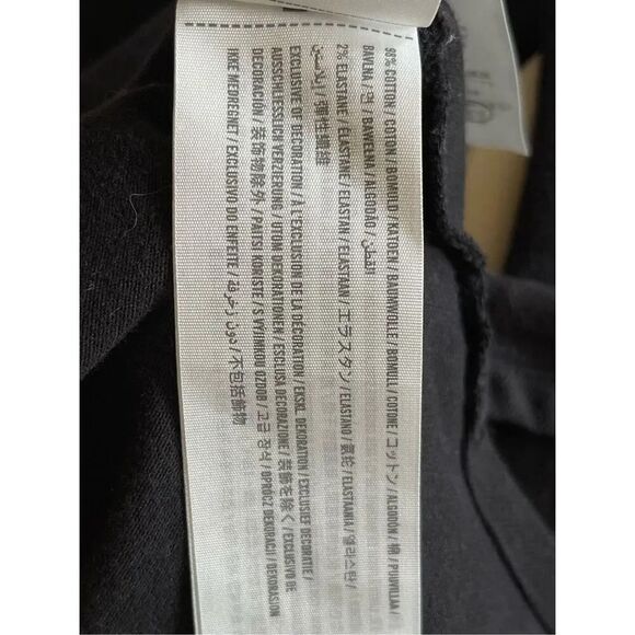 MEN’s HOLLISTER BLACK RED ROSE POLO SHIRT SIZE MEDIUM - Picture 6 of 6